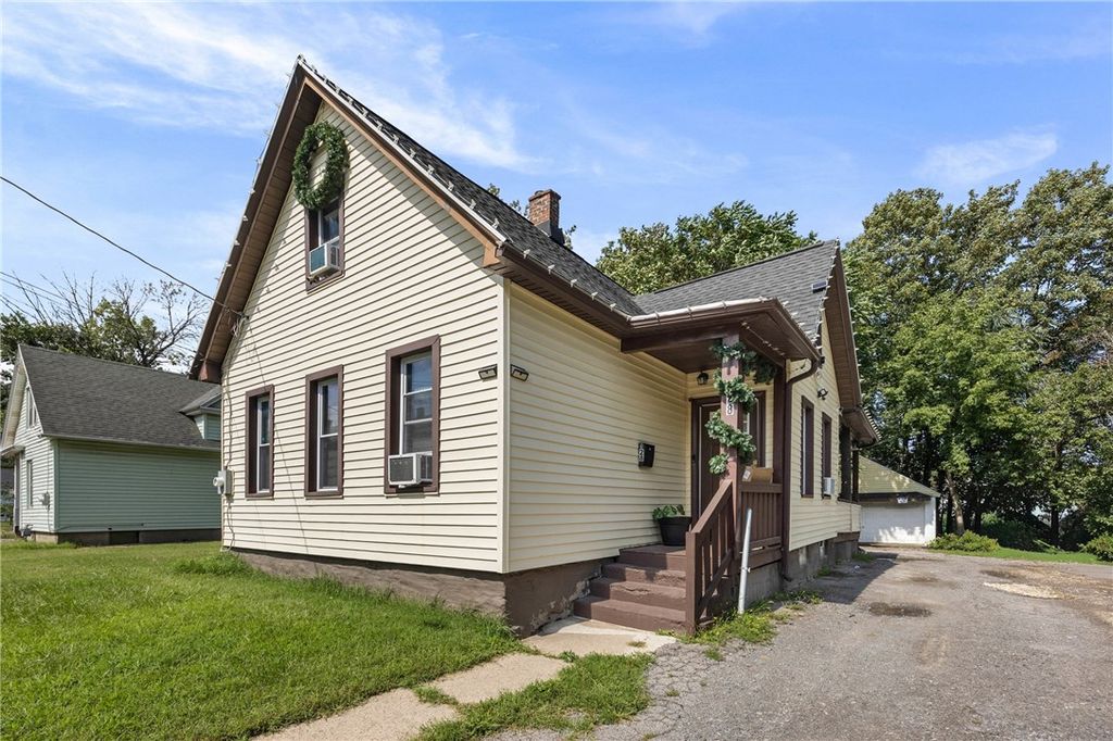 128 Weaver Street, Rochester, NY 14621