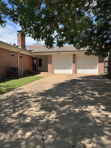 700 Kindred Lane, Richardson, TX 75080