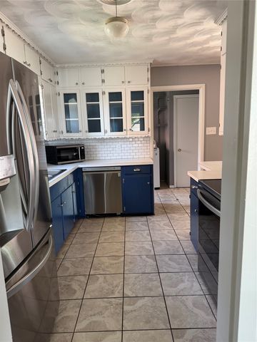 700 Kindred Lane, Richardson, TX 75080