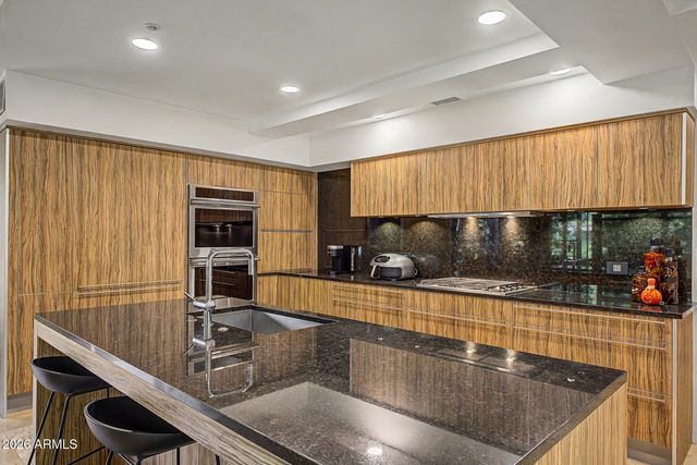 7131 E RANCHO VISTA Drive 2006, Scottsdale, AZ 85251