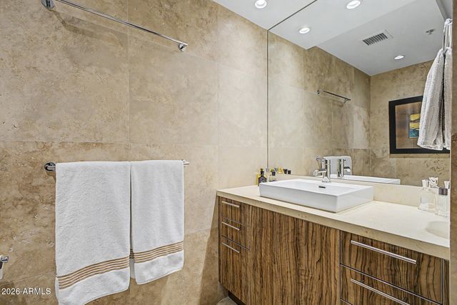 7131 E RANCHO VISTA Drive 2006, Scottsdale, AZ 85251