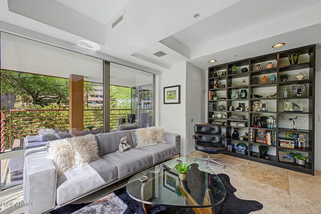 7131 E RANCHO VISTA Drive 2006, Scottsdale, AZ 85251