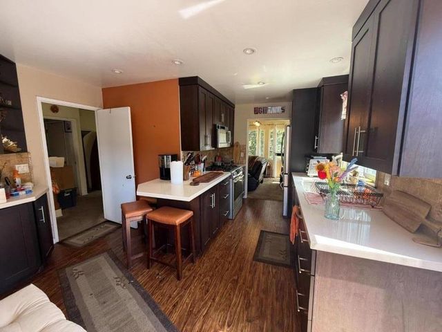 1352 Redwood Way, Pacifica, CA 94044