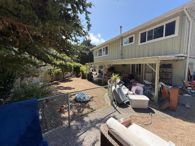 1352 Redwood Way, Pacifica, CA 94044