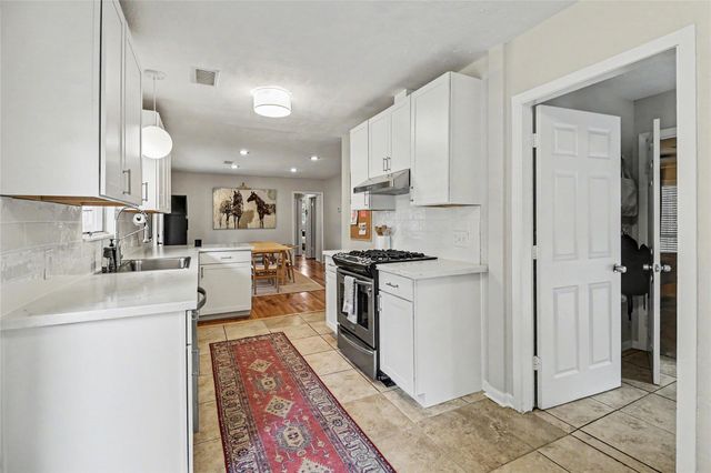 2303 Bron Holly Drive, Houston, TX 77018