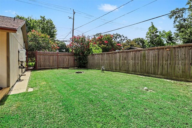 2303 Bron Holly Drive, Houston, TX 77018
