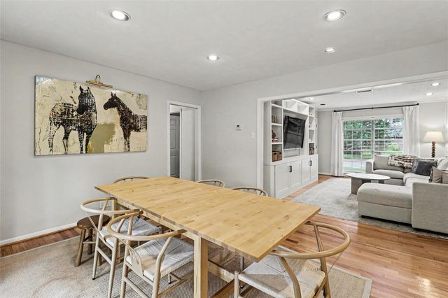 2303 Bron Holly Drive, Houston, TX 77018