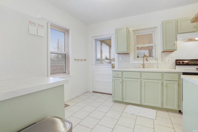 205 Van Dusen Avenue, Evansville, IN 47711