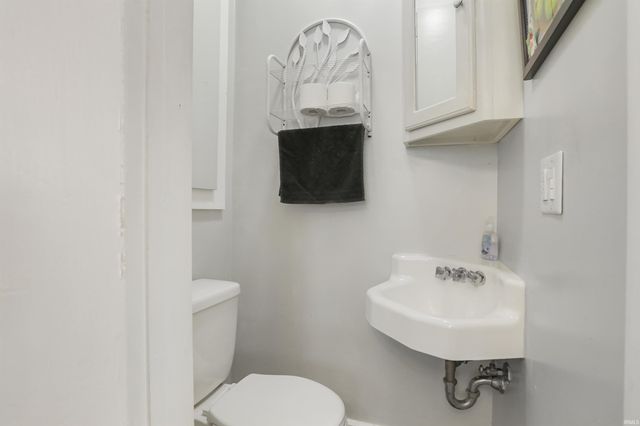 205 Van Dusen Avenue, Evansville, IN 47711