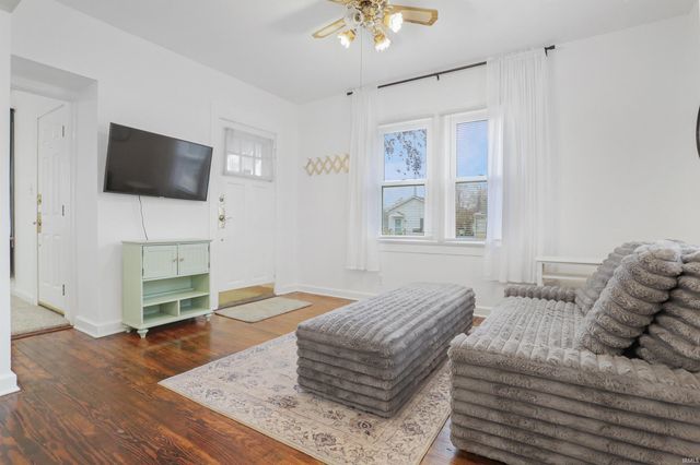 205 Van Dusen Avenue, Evansville, IN 47711