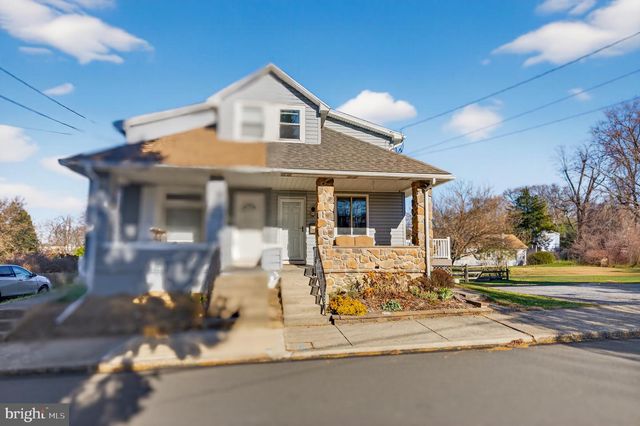 309 DELONG AVE, Emmaus, PA 18049