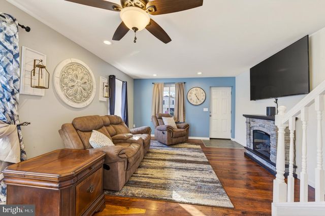 309 DELONG AVE, Emmaus, PA 18049