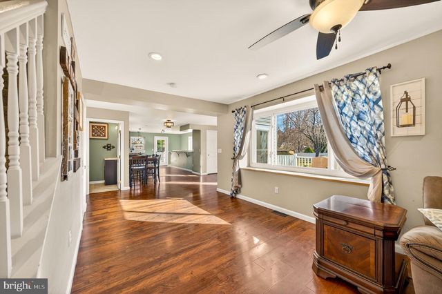 309 DELONG AVE, Emmaus, PA 18049