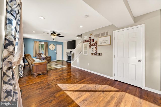 309 DELONG AVE, Emmaus, PA 18049