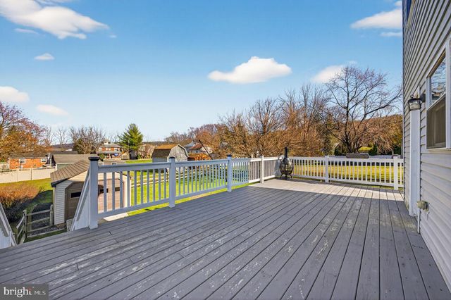 309 DELONG AVE, Emmaus, PA 18049