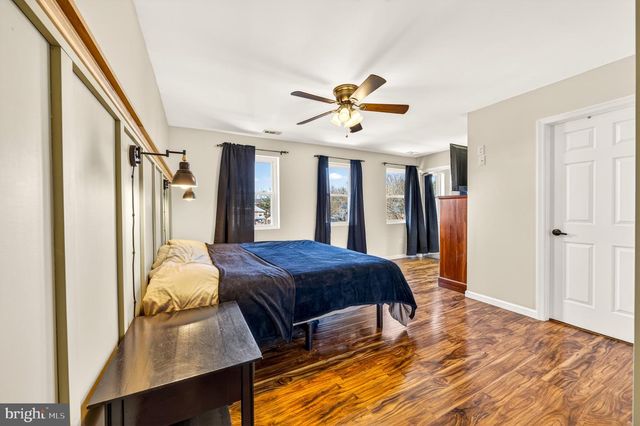 309 DELONG AVE, Emmaus, PA 18049