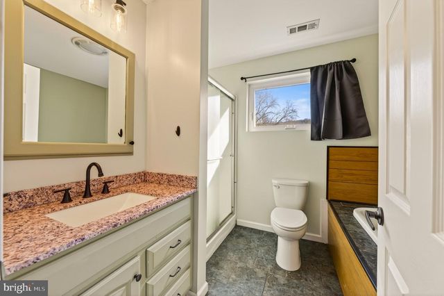 309 DELONG AVE, Emmaus, PA 18049