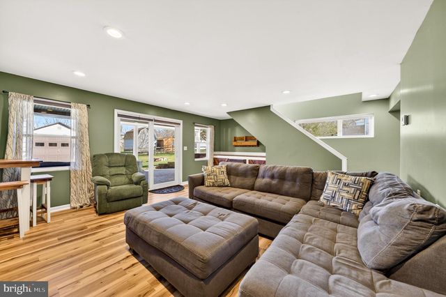 309 DELONG AVE, Emmaus, PA 18049