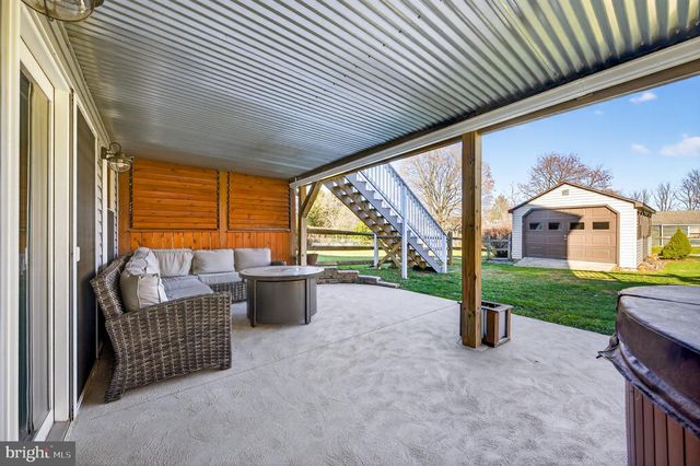 309 DELONG AVE, Emmaus, PA 18049