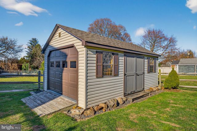 309 DELONG AVE, Emmaus, PA 18049