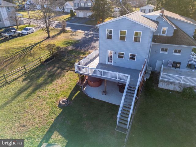 309 DELONG AVE, Emmaus, PA 18049