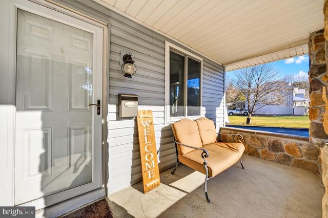 309 DELONG AVE, Emmaus, PA 18049