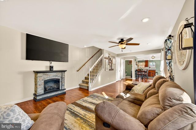 309 DELONG AVE, Emmaus, PA 18049