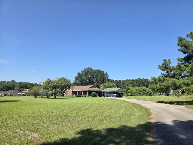 9703 Roda Drive, Conroe, TX 77303