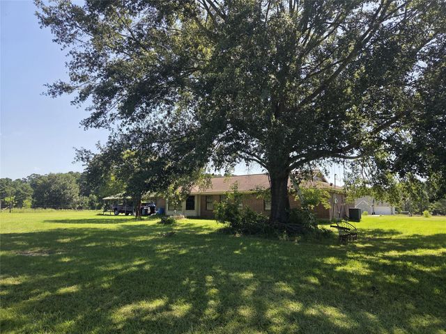 9703 Roda Drive, Conroe, TX 77303