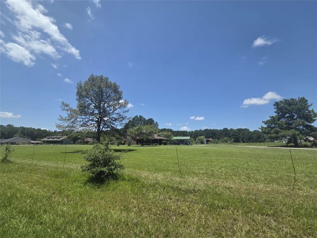 9703 Roda Drive, Conroe, TX 77303