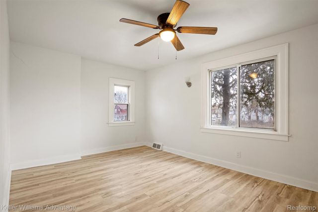 2427 Highland Street, Detroit, MI 48206