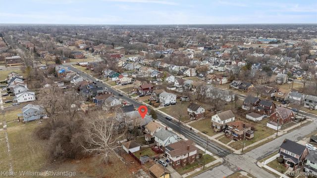 2427 Highland Street, Detroit, MI 48206
