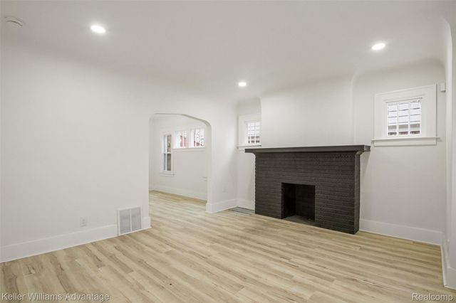 2427 Highland Street, Detroit, MI 48206