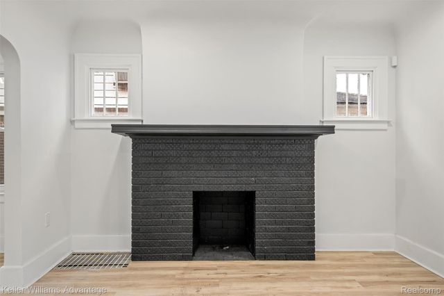 2427 Highland Street, Detroit, MI 48206