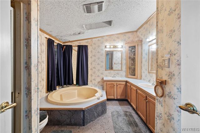 2040 Schwab Road, Sheldon, NY 14167