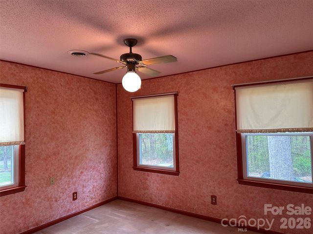 1215 Wiltshire Drive 30, Kannapolis, NC 28081