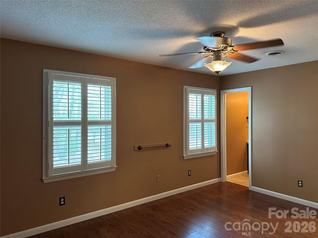 1215 Wiltshire Drive 30, Kannapolis, NC 28081