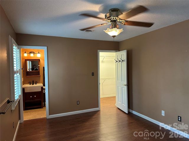 1215 Wiltshire Drive 30, Kannapolis, NC 28081