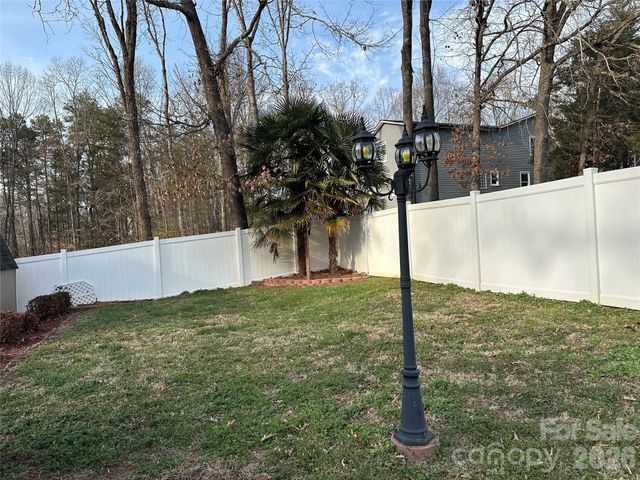 1215 Wiltshire Drive 30, Kannapolis, NC 28081