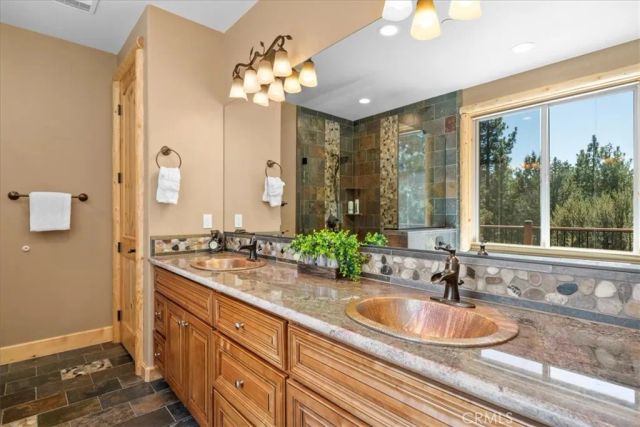 1020 Heritage Trail, Big Bear City, CA 92314