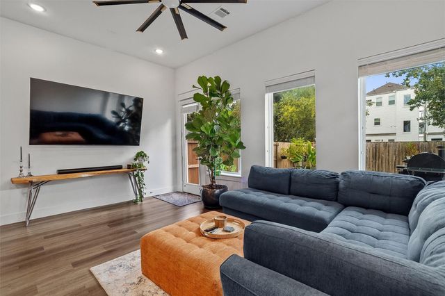 5318 Wunder Lane, Houston, TX 77091