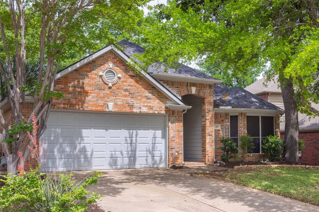 2405 Pinehurst Court, Highland Village, TX 75077