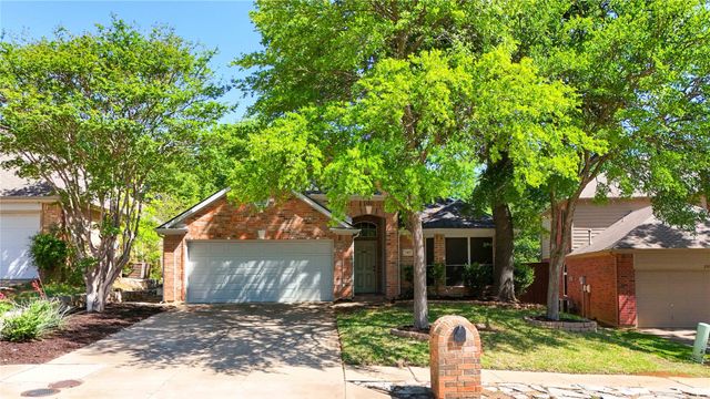 2405 Pinehurst Court, Highland Village, TX 75077