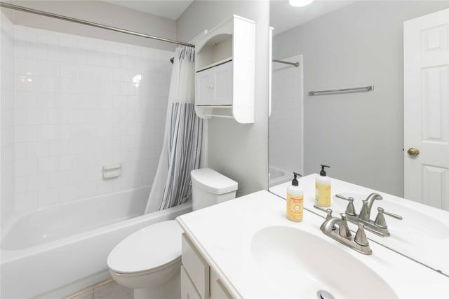 2405 Pinehurst Court, Highland Village, TX 75077