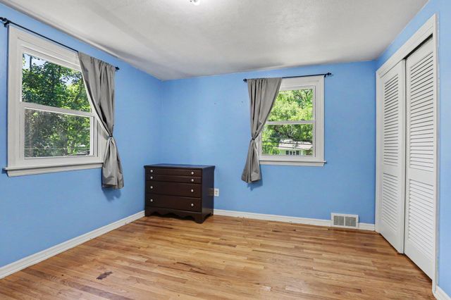 1653 Ridgeview Street SE, Grand Rapids, MI 49506