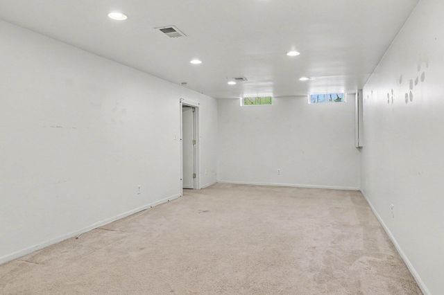1653 Ridgeview Street SE, Grand Rapids, MI 49506