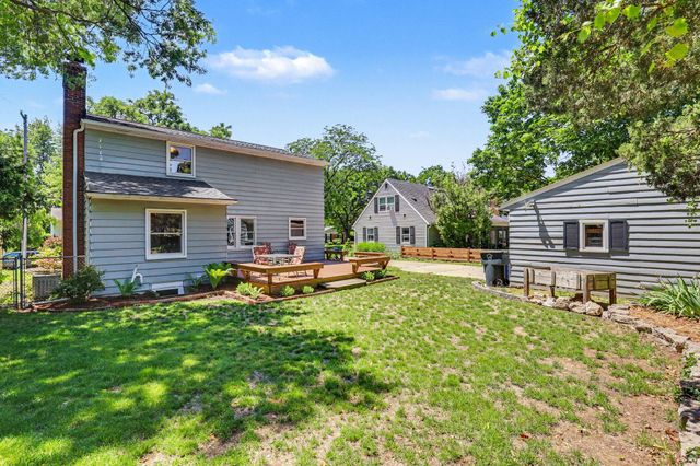 1653 Ridgeview Street SE, Grand Rapids, MI 49506