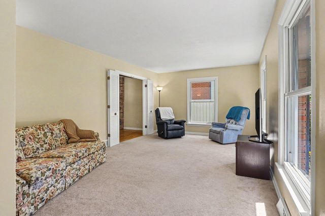 1653 Ridgeview Street SE, Grand Rapids, MI 49506