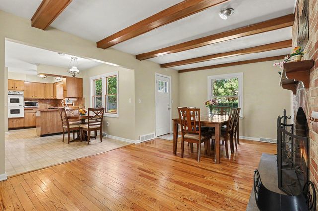 1653 Ridgeview Street SE, Grand Rapids, MI 49506