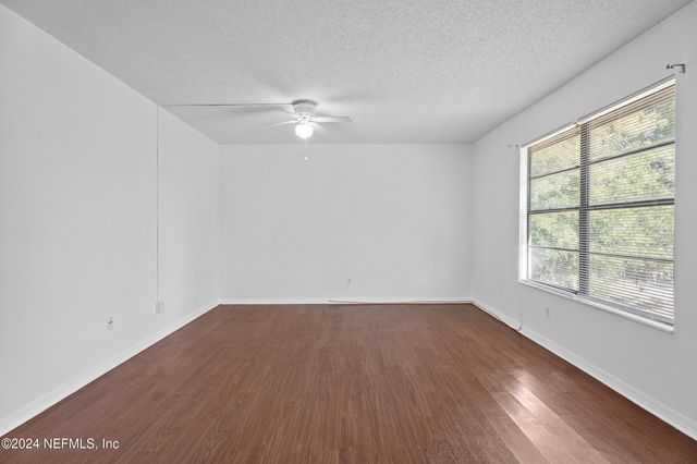 476 LOMBARD Street 2D, Orange Park, FL 32073